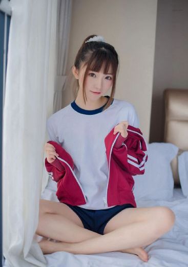 黄杏秀